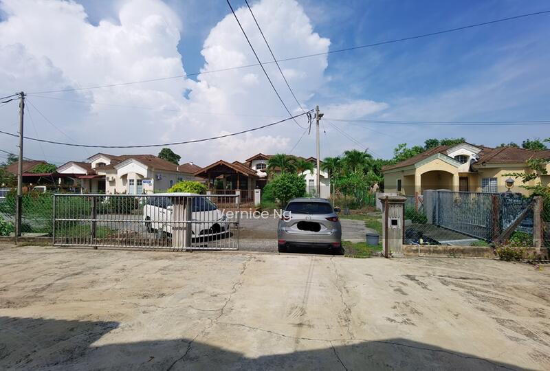 Pantai Sepang Putra - 4