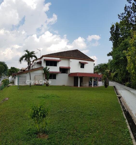 Huge Corner Jalan ss22/xx, Damansara Jaya, Petaling Jaya - 1