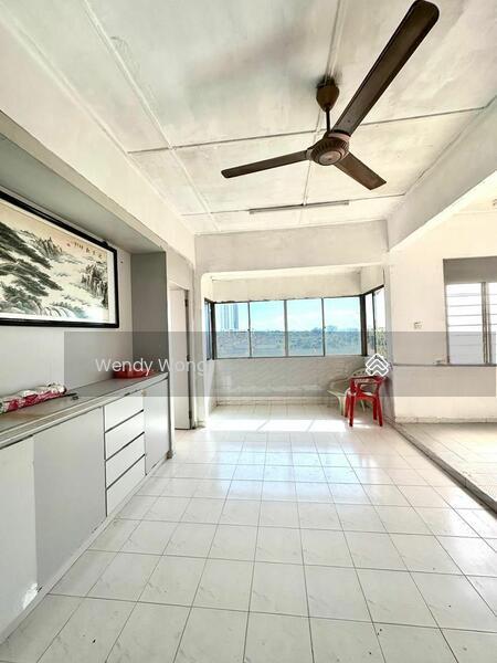 Flat Taman Perling - 4