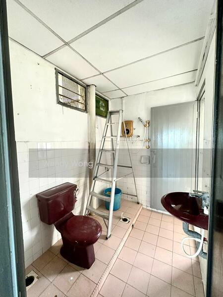 Flat Taman Perling - 5