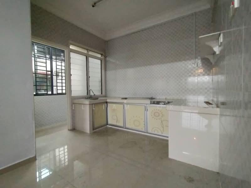 Flat Bukit Indah - 5
