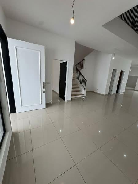 RESIDENSI BOTANI 2 - 2