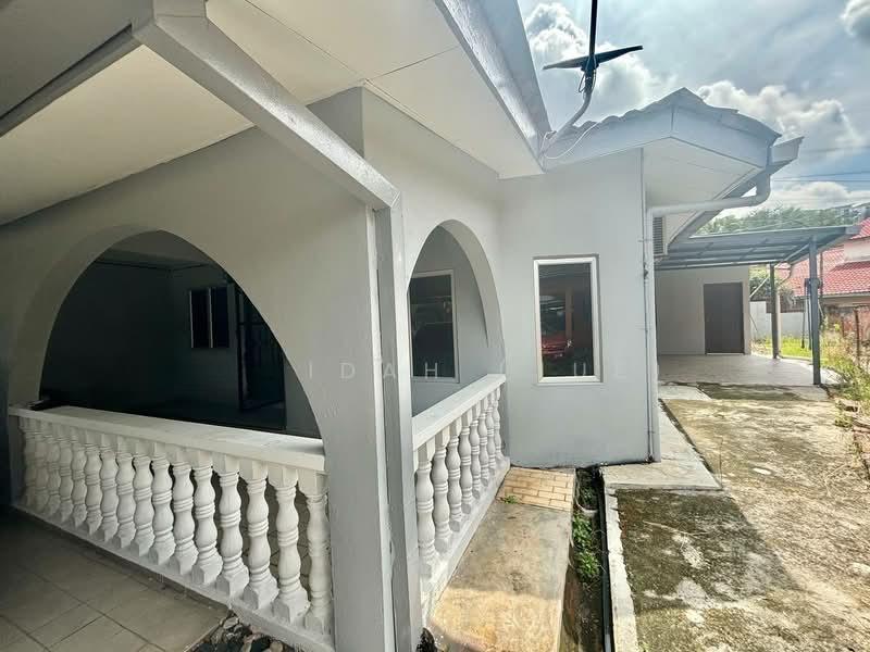 Alam Megah Seksyen 28 - 3