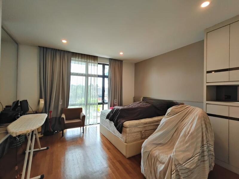 THE STRAITS VIEW RESIDENCES - 5