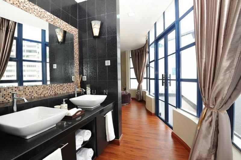 Impiana On The Waterfront Condominium - 4