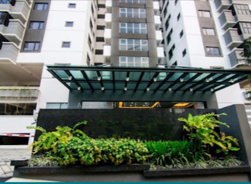 Royalle Condominium - 4