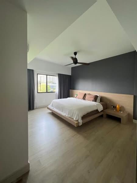 Royalle Condominium - 5