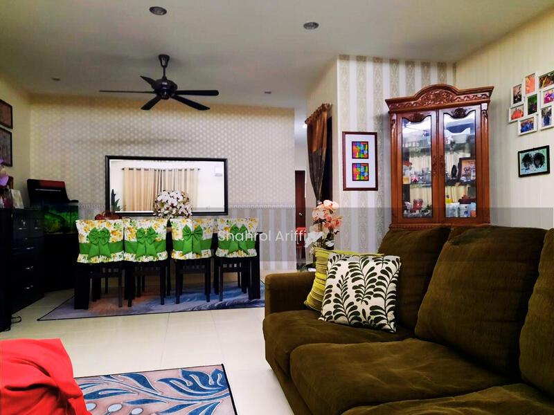 Bandar Springhill - 4