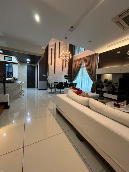 THE STRAITS VIEW RESIDENCES - 1