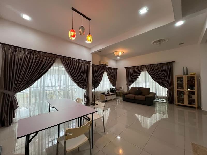 Bandar Tasik Kesuma - 5