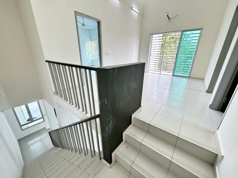 Laman Orkid, Nilai Impian - 2