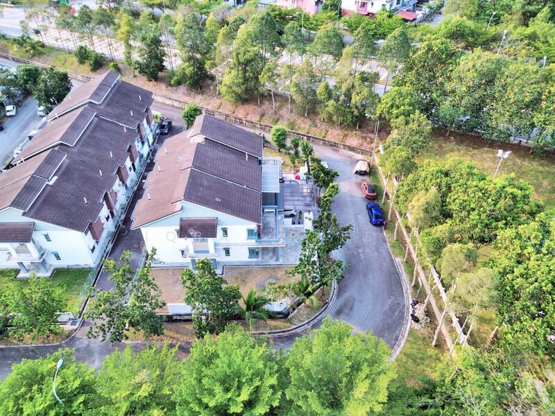 Laman Orkid, Nilai Impian - 3