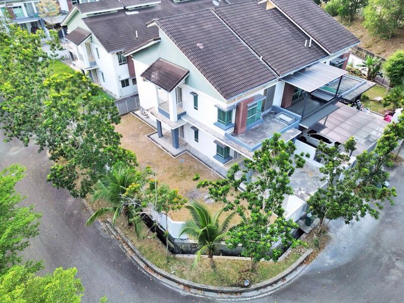 Laman Orkid, Nilai Impian - 1