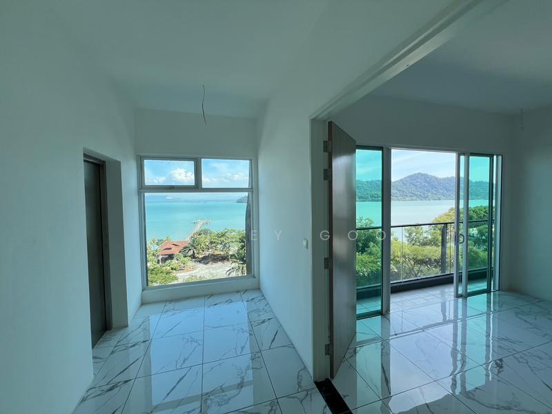 QuayWest Residence - 1