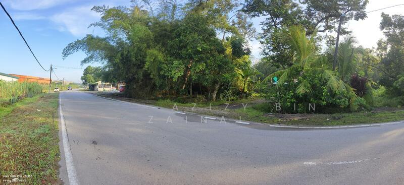 Agriculture Land Gelang Patah Tanjung Kupang - 4