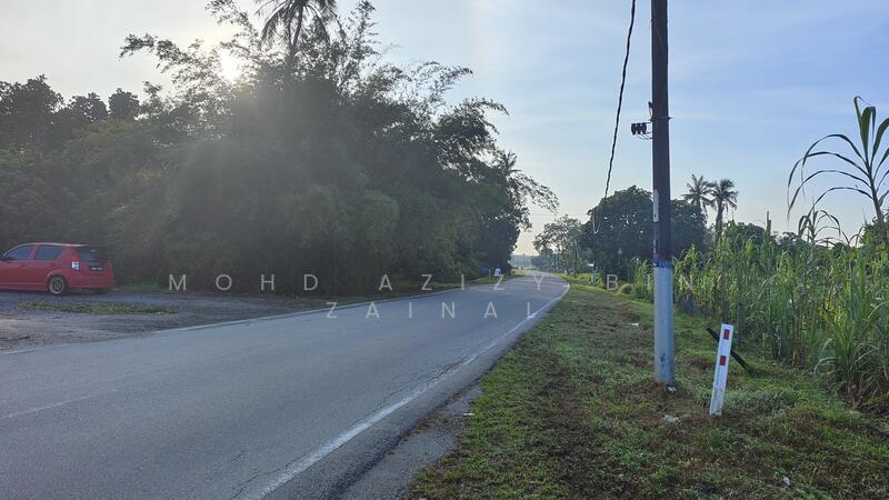 Agriculture Land Gelang Patah Tanjung Kupang - 1