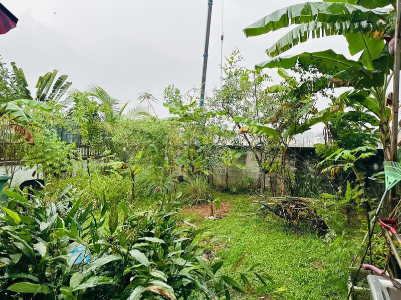 Bandar Tun Hussein Onn, Avenue 4 - 4