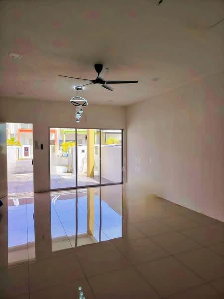 Taman Mawar Sg Lang Banting - 2