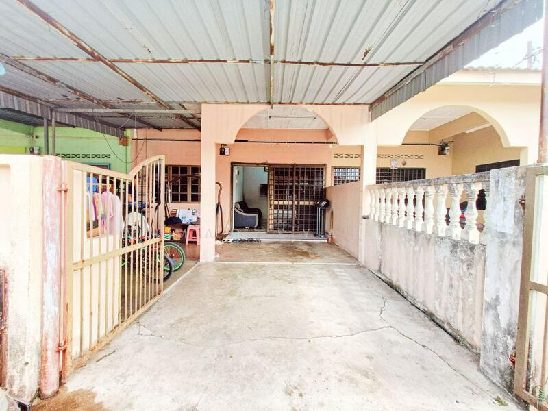 Taman Baiduri - 3