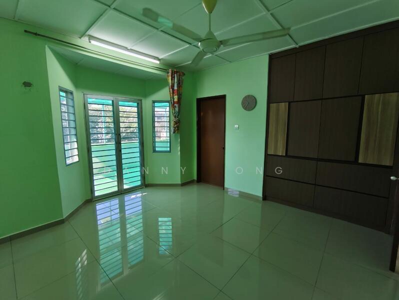 Seri Anggerik 3 - 4