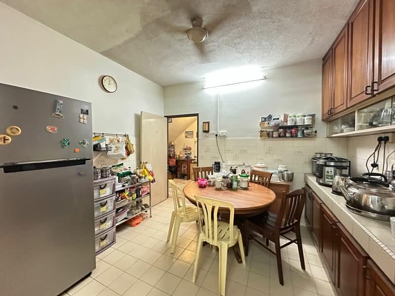 Bandar Menjalara - 3