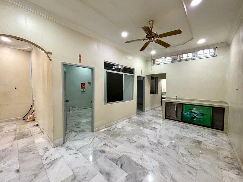 Single Storey Terrace Taman Mutiara Bekok Johor - 3