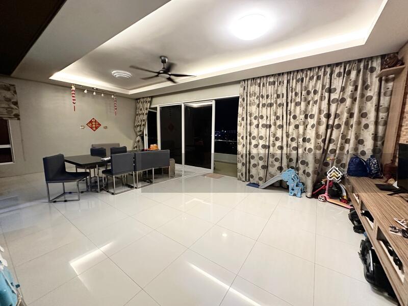 Central Park condominium - 4