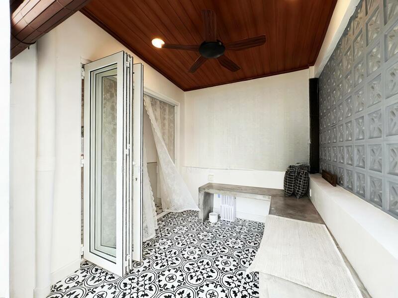 The Eighth, Elmina Green - 3