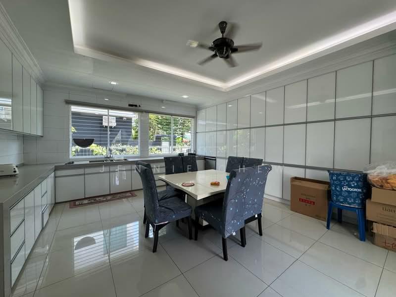 Ambang Botanic 2 - 2