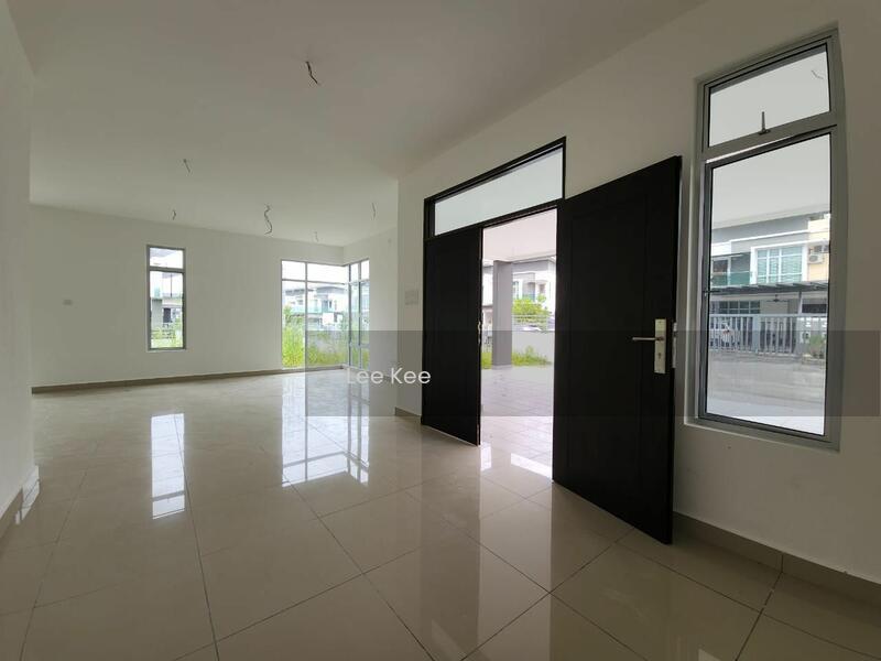 Bungalow at Kampung Seri Gading - 3