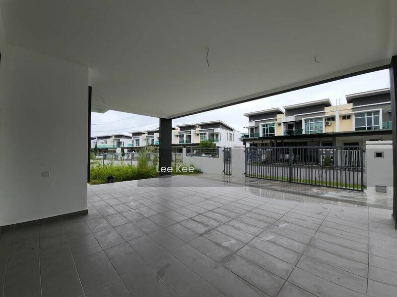 Bungalow at Kampung Seri Gading - 2