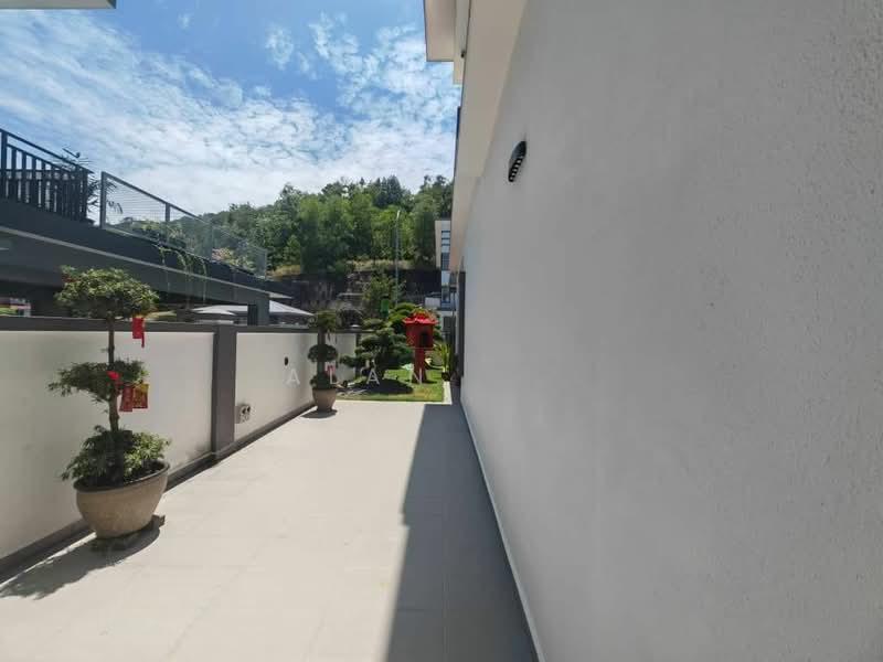 TAMAN BUKIT KEMAYAN - 2