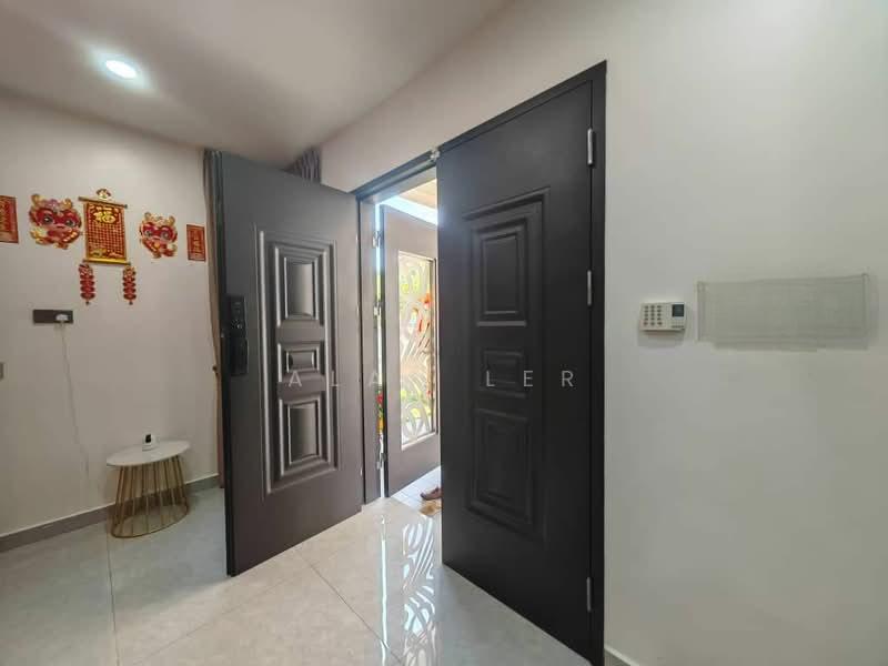 TAMAN BUKIT KEMAYAN - 3