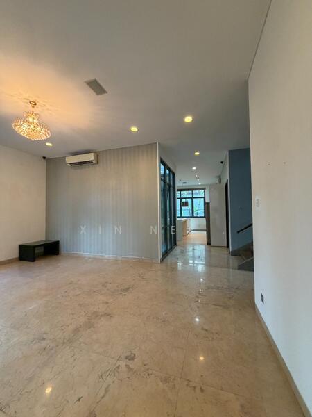 The Residence - 5