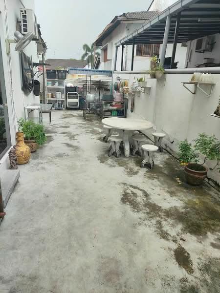 Taman Johor Jaya - 2