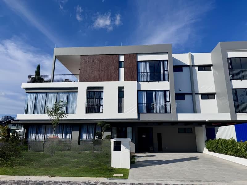 Senibong Cove - Isola Coast - 3