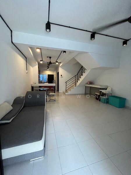 Jalan Tiong 2, Taman Scientex, Pasir Gudang - 1