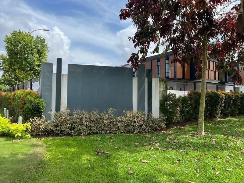 Iconia Garden Residence Impian Emas Double Storey Terrace for Sale - 1