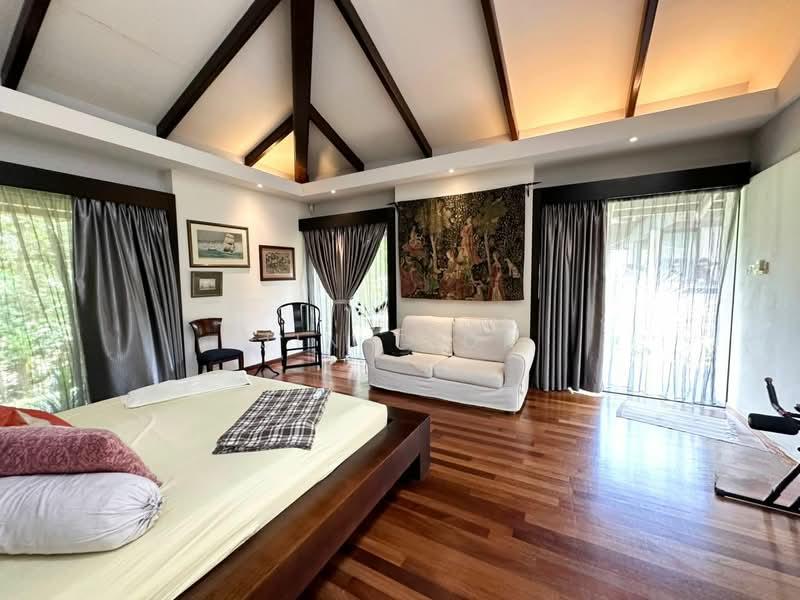 East Ledang Heights Bungalow House - 4