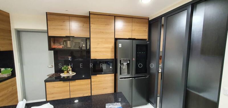 Suasana @ Utropolis - 4