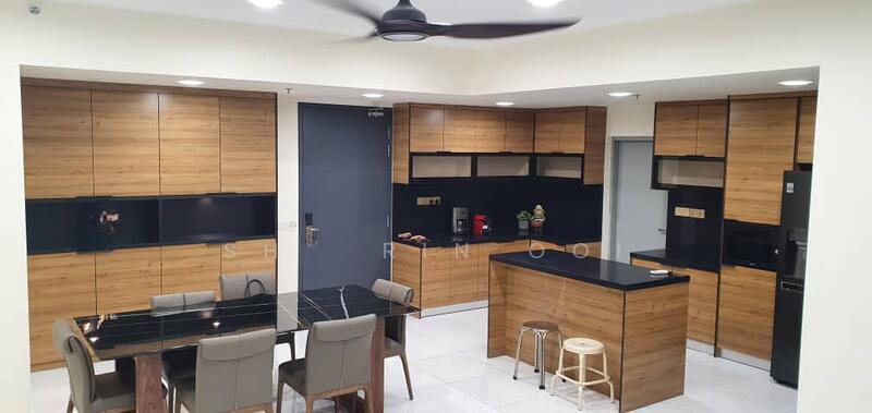 Suasana @ Utropolis - 2