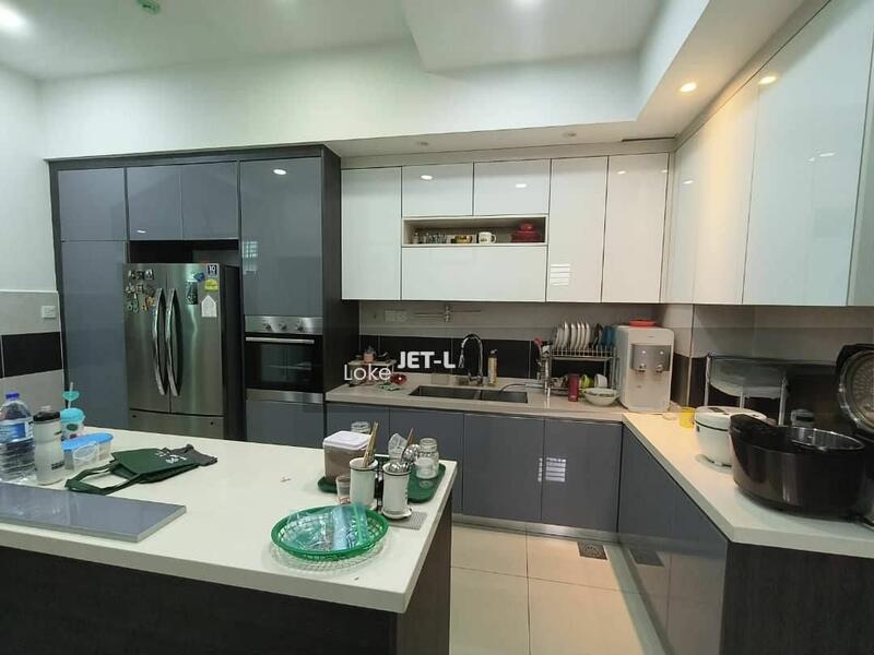 Semi-D house at Setia Utama - 5