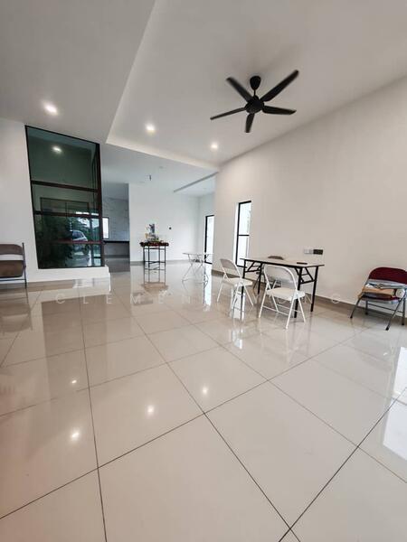 Taman Lapangan Indah - 3