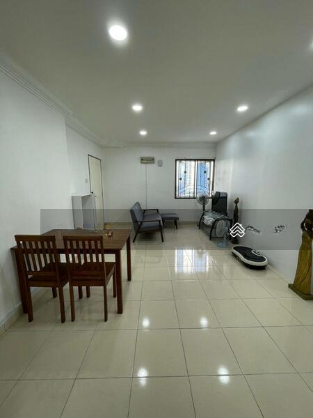 The Embassy (Bangunan Duta Impian) - 1