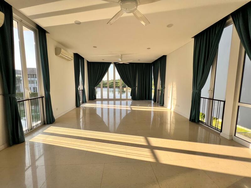 Emerald Bay @ Puteri Harbour - 2