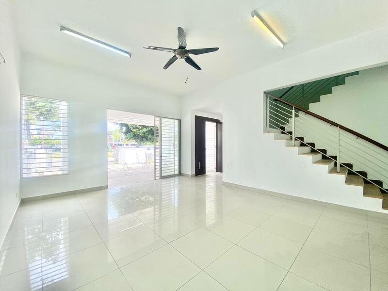 Double Storey Link House VIOLA Alam Impian Seksyen 35 Shah Alam - 2