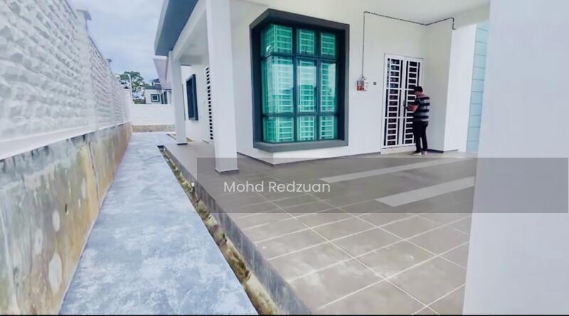 URGENT BELOW VALUE BUNGALOW BUKIT KATIL MELAKA - 2