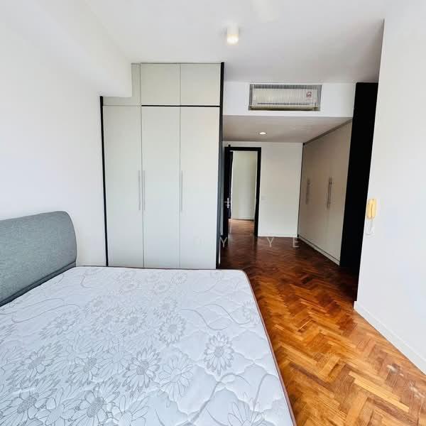 Avira Medini Iskandar - 4