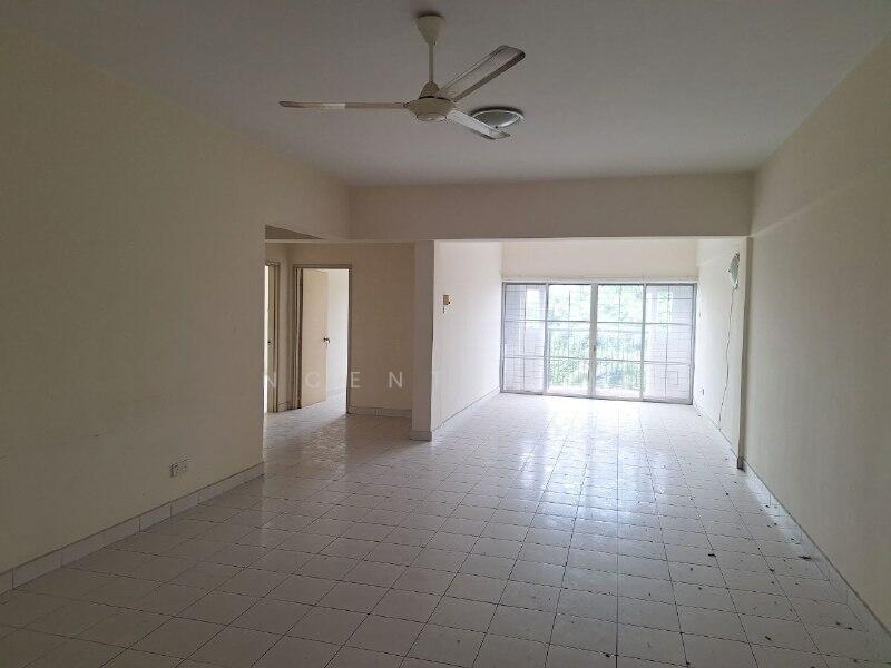 La Vista Condominiums - 1