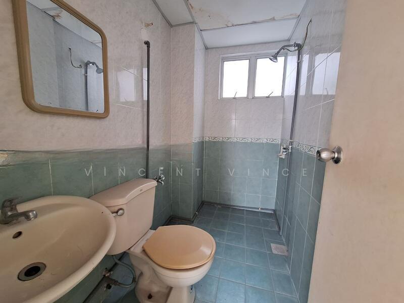 La Vista Condominiums - 5